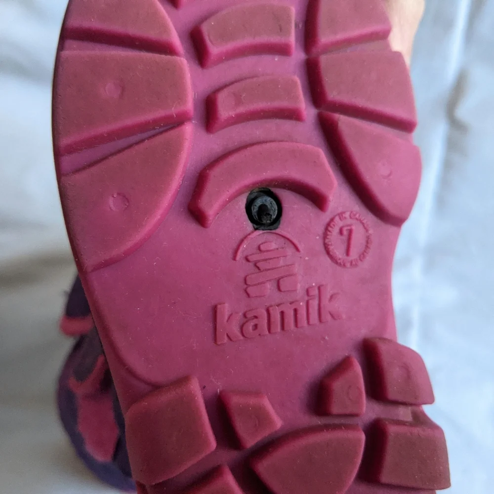 Kamik Baby Girl Insulated Winter boots size 7